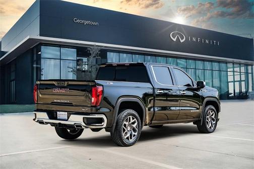 2024 GMC Sierra 1500 SLT