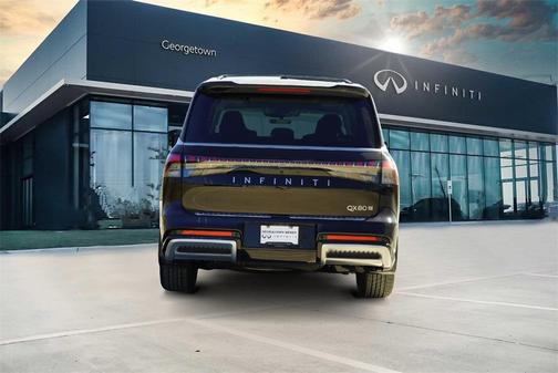 2026 INFINITI QX80 Luxe