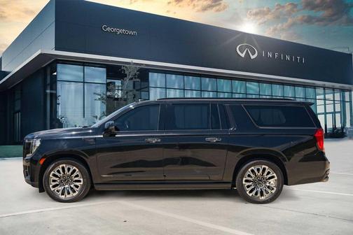 Onyx Black 2023 GMC Yukon XL Denali Ultimate