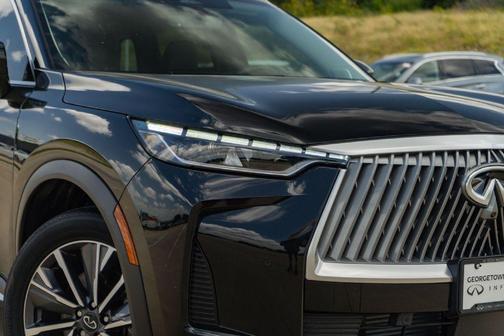 Diamond Black 2026 INFINITI QX60 Luxe