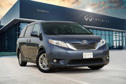 2015 Toyota Sienna XLE