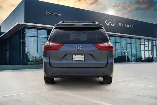 2015 Toyota Sienna XLE