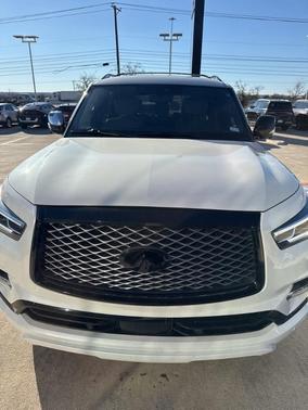2023 INFINITI QX80 SENSORY