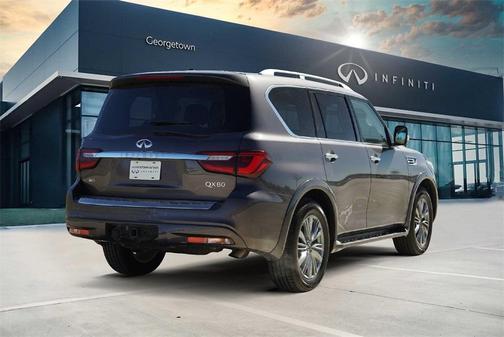 2024 INFINITI QX80 Luxe