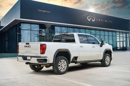 White Frost 2022 GMC Sierra 2500 Denali