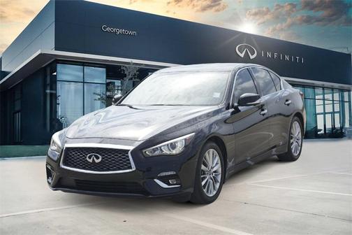 2022 INFINITI Q50 LUXE