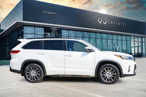 2018 Toyota Highlander SE