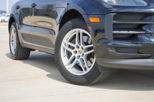 Black 2020 Porsche Macan Base