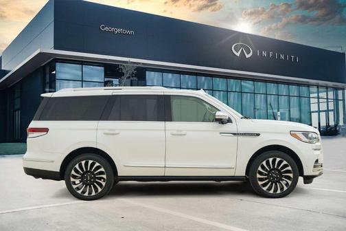White Metallic 2024 Lincoln Navigator Black Label
