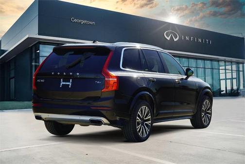2020 Volvo XC90 T6 Momentum 7 Passenger