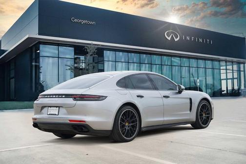 2018 Porsche Panamera 4S