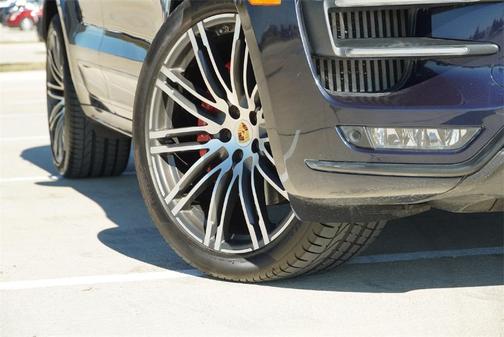 2018 Porsche Macan Turbo