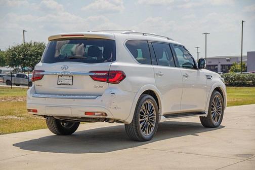 2022 INFINITI QX80 SENSORY