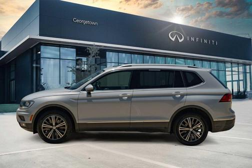 White Silver Metallic 2019 Volkswagen Tiguan 2.0T SEL