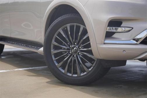 2024 INFINITI QX80 SENSORY