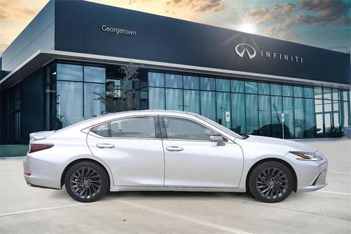 2022 Lexus ES 350 Ultra Luxury