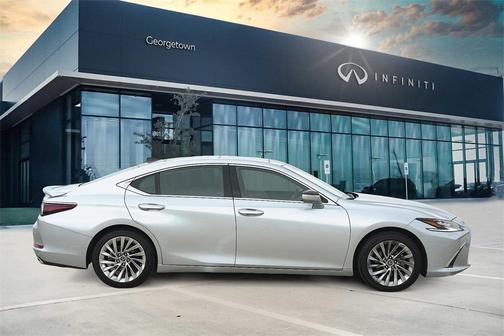 2022 Lexus ES 350 Ultra Luxury