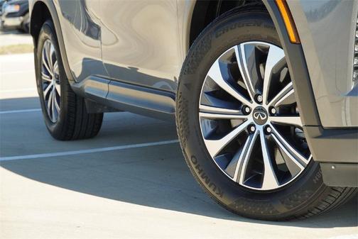 2025 INFINITI QX60 Pure