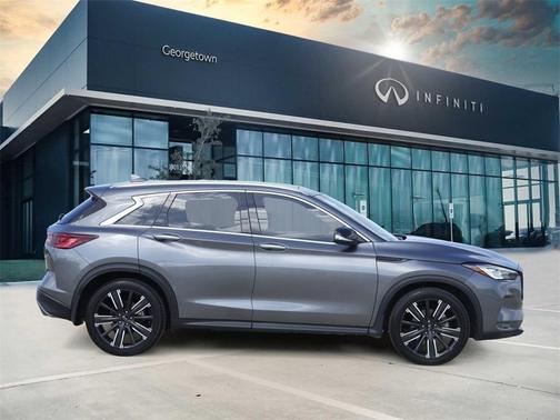 2022 INFINITI QX50 Luxe