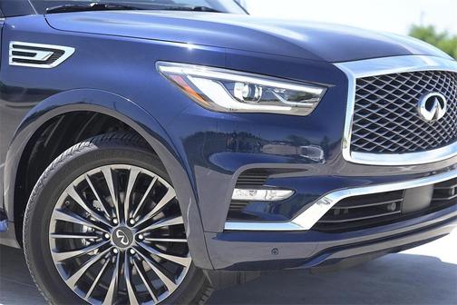 2023 INFINITI QX80 SENSORY
