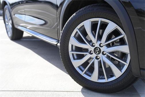 2024 INFINITI QX50 Luxe