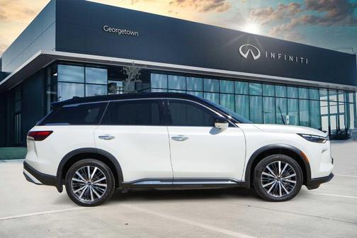 2 Tone Majestic White 2023 INFINITI QX60 AUTOGRAPH