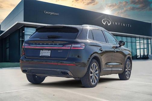 2019 Lincoln Nautilus Select