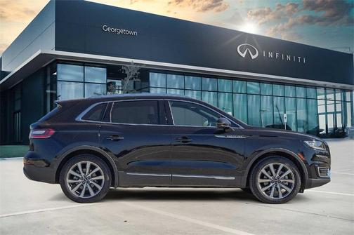 2019 Lincoln Nautilus Select