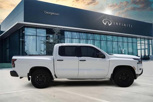 2024 Nissan Frontier S