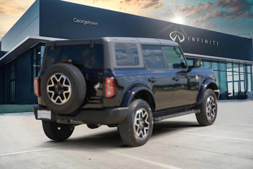 Shadow Black 2024 Ford Bronco Outer Banks