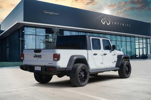 2020 Jeep Gladiator Sport