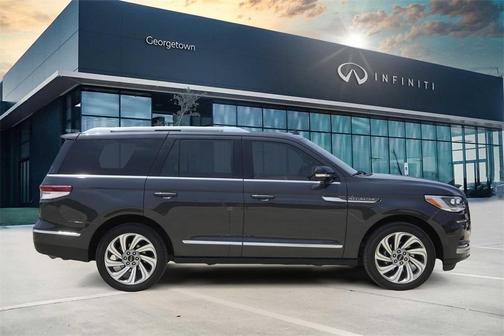 2023 Lincoln Navigator Reserve