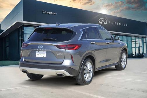 2022 INFINITI QX50 Luxe