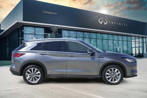 2022 INFINITI QX50 Luxe