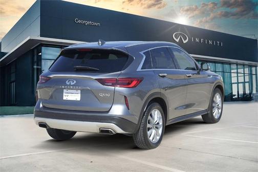 2022 INFINITI QX50 Luxe