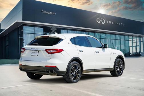 2018 Maserati Levante Base