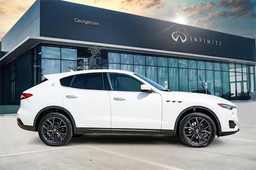 2018 Maserati Levante Base
