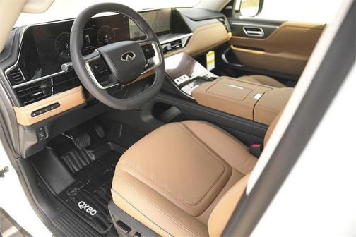 2025 INFINITI QX80 Luxe
