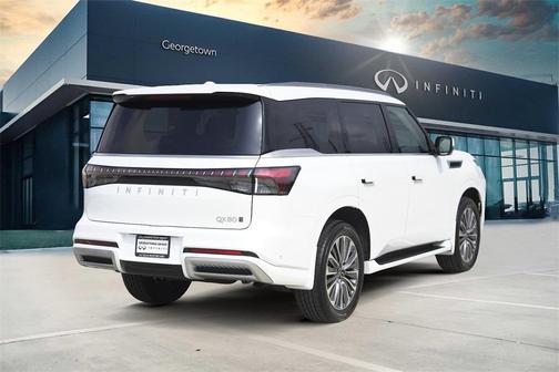 2025 INFINITI QX80 Luxe