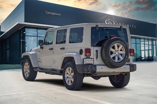 2013 Jeep Wrangler Unlimited Sahara