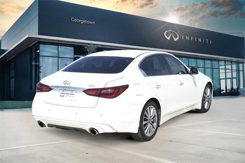 2022 INFINITI Q50 LUXE
