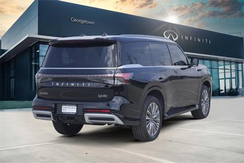 2025 INFINITI QX80 Luxe