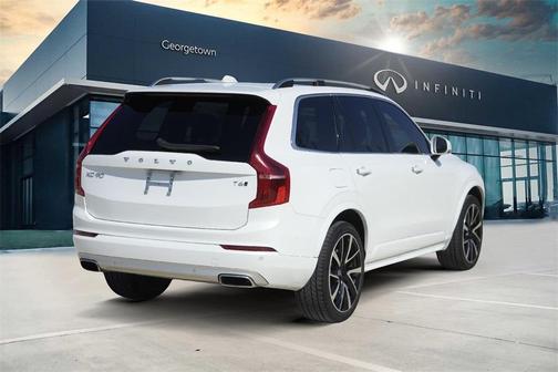 2019 Volvo XC90 T6 Momentum