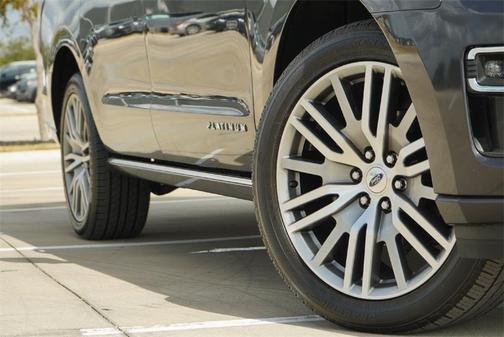2022 Ford Expedition Max Platinum