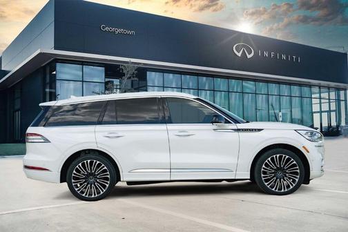 White Metallic 2023 Lincoln Aviator Black Label AWD