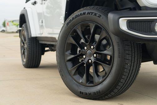 Bright White Clearcoat 2024 Jeep Wrangler 4xe Sahara