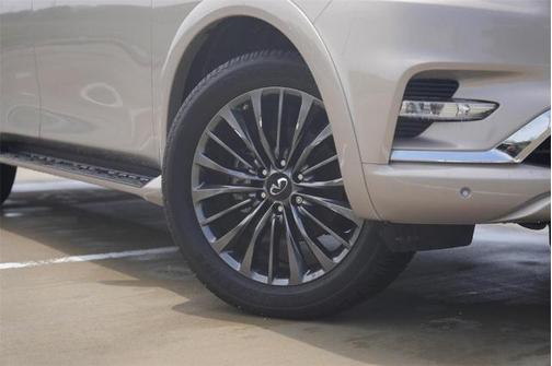 2024 INFINITI QX80 SENSORY