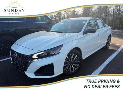 2025 Nissan Altima SV FWD