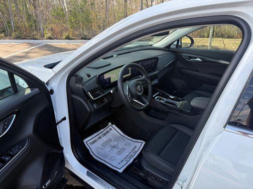 2025 Buick Envision Preferred AWD