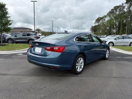 Lakeshore Blue Metallic 2025 Chevrolet Malibu FWD 1LT